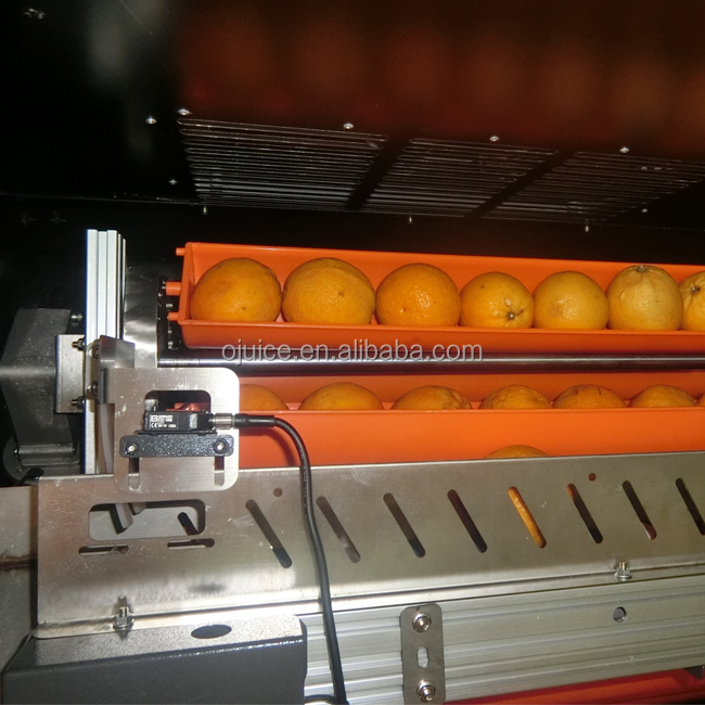 Airport Apple Juice Vending Machine 220V 400W Fresh Juice Vending Machine